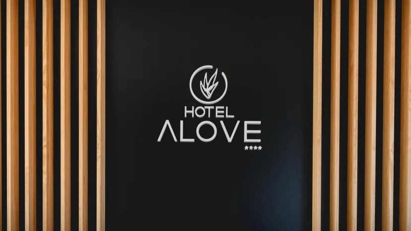 HOTEL ALOVE ****